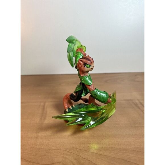 Skylanders Trap Team Red Base Figure Tuff Tough Luck Green Cat - Picture 4 of 6